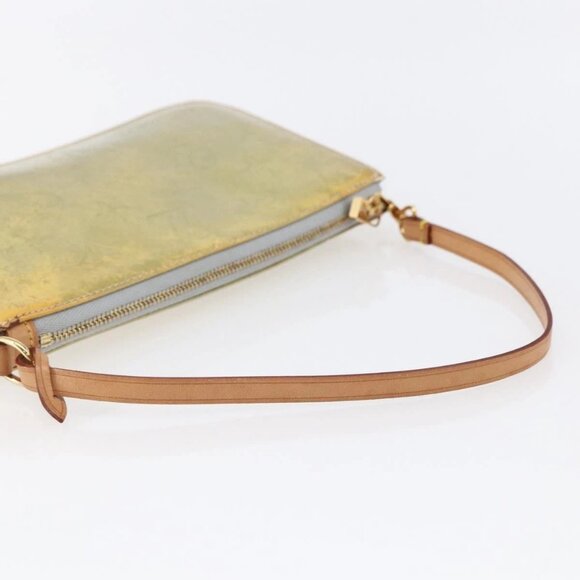 LOUIS VUITTON Monogram Vernis Lexington Accessory Pouch Gris - Picture 8 of 15